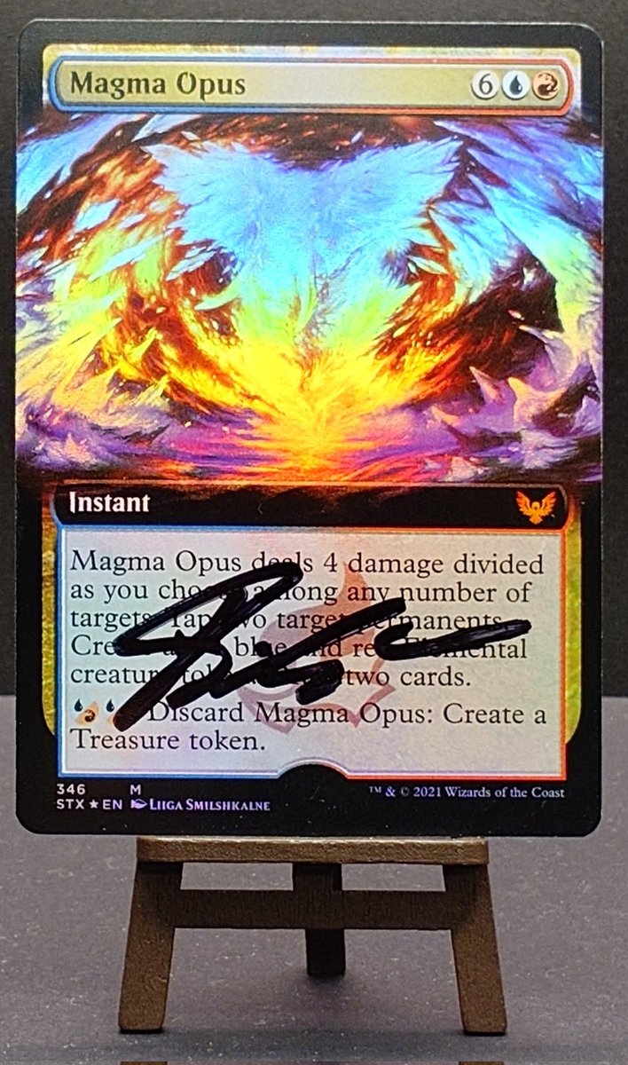Liiga Smilshkalne様<a href="/liiga_s_art/">Liiga Smilshkalne</a>よりマグマ・オパス/Magma Opusのアーティストプルーフ🃏
とにかく作品のクオリティが凄すぎる✨
まさにカードに描かれた絵画🖼️
ゴールド部分の光り方と宝石っぽい部分の立体感が画像だと分かりにくいのが悲しい😭
#Artistproof
#MTGA_Alchemy
#MagicTheGathering