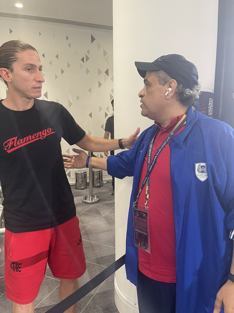 Aabuhamar's tweet image. Good morning all 🌹
Flamingo head coach Felipe  Luis had his eyebrows raised when I surprised him in the press conference with the matches he played with &amp;amp; against @MoSalah 👌 He trusted Mo will be stronger than ever 
#FIFAIntercontinentalCup #flamingo #Pyramids