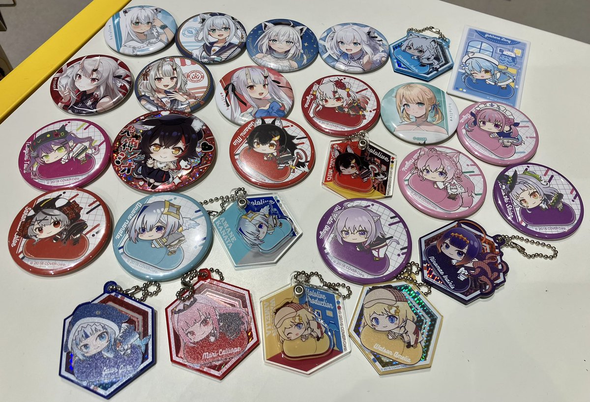 💖入荷情報💖 ＃ホロライブ ホロライブのグッズを沢山お売りいただき