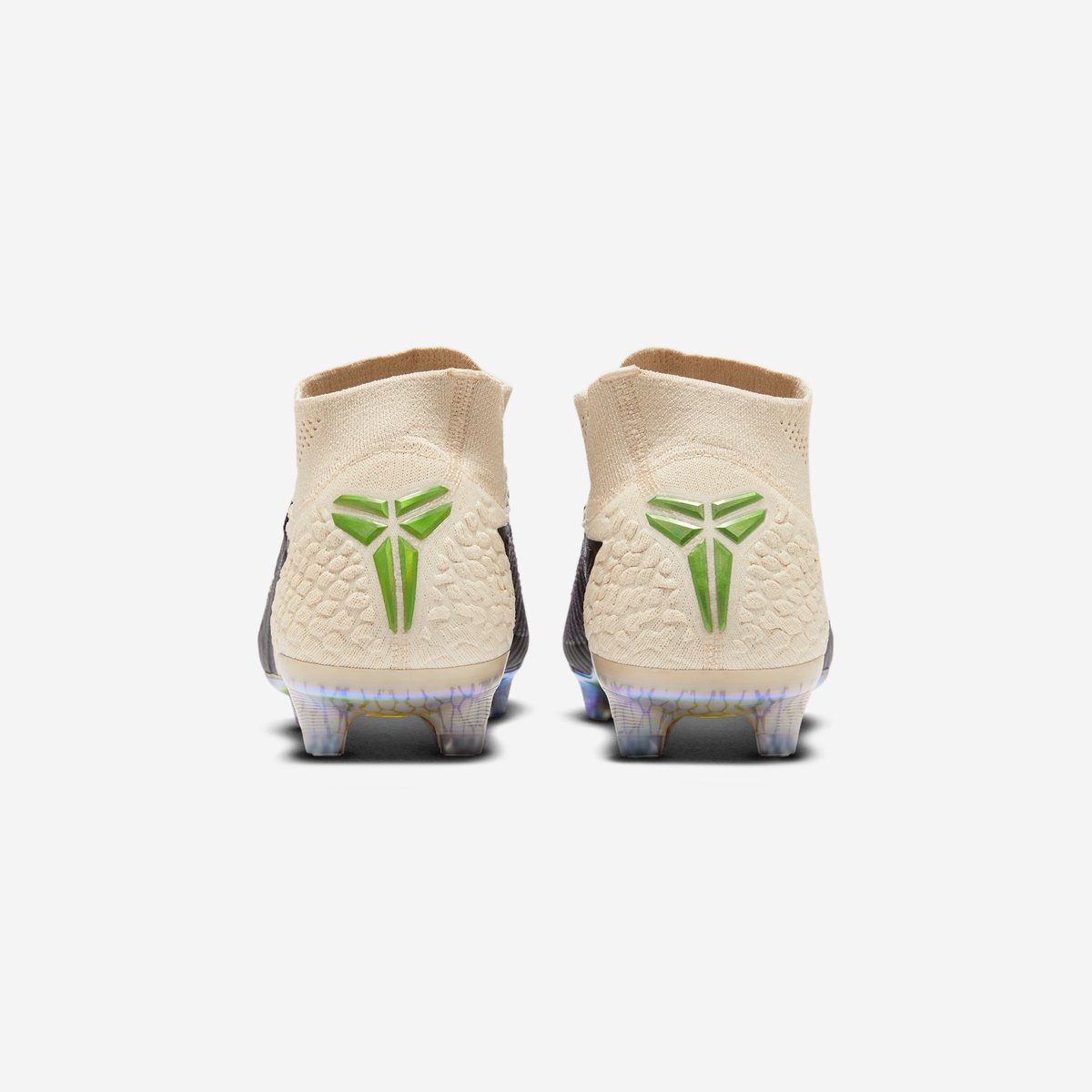 ImagesByStashed's tweet image. ad: Kobe x Nike Phantom 6 Elite SE 'Phantom' High drops 9 am CET
UK: tidd.ly/44rqy4k
FR: tidd.ly/44wGJNU
DE: tidd.ly/4s2bFzK
NL: tidd.ly/457abdm
ES: tidd.ly/3XUMXDu
BE: tidd.ly/48EDPZY
IT: tidd.ly/44rBuyS