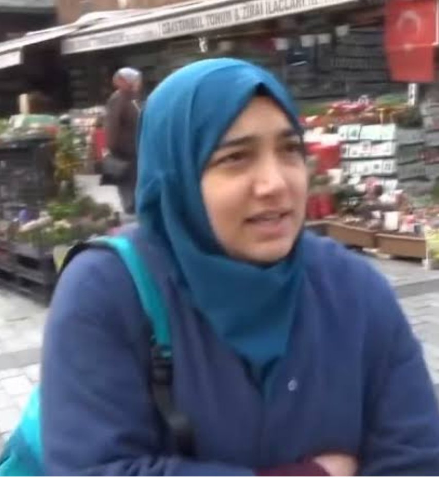 Gözlerim her yerde seni arıyor...