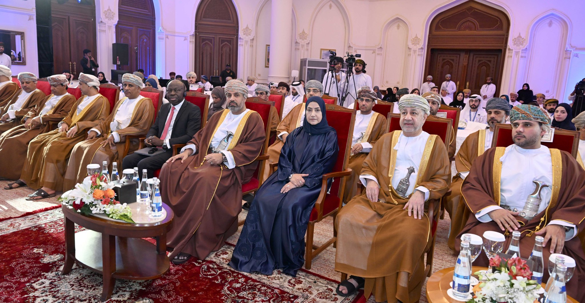 آليات إعداد السياسات الوطنية المتوافقة مع المعايير الدولية، وتحسين الحوكمة المؤسسية لسوق العمل، واستعراض التجارب الإقليمية والدولية، أبرز ما تتناوله حلقة عمل إقليمية حول معايير العمل الدولية، تنظمها وزارة العمل بـ مسقط على مدى 3 أيام. #العُمانية 