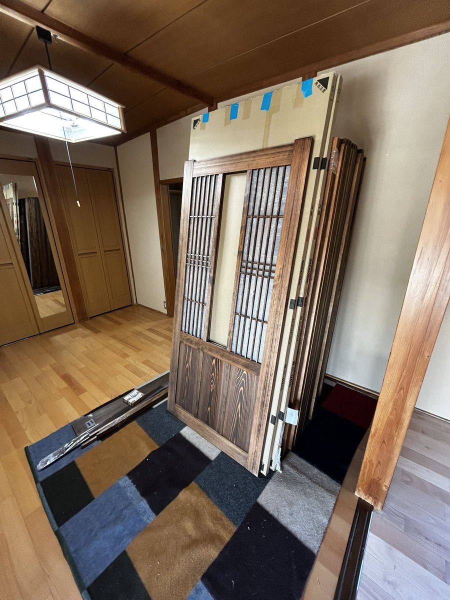 kuuwork's tweet image. こちらの現場の建具も、出来てきました。