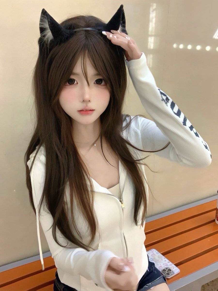 ChelseaSus25153's tweet photo. 报告长官!发现一只走���的小奶猫，需要抱抱! #湘潭 https://t.co/tlFk08bafl