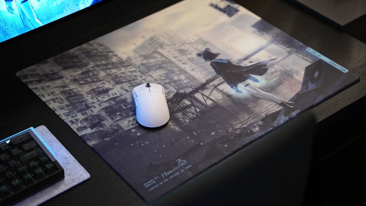 WALLHACK SP-005 "Desolate Yume" 

明日23:00より、2,800枚限定で販売開始
販売ページ直リンク：collabs.shop/yszjye

10%off クーポンコード: MAKI

・メインストリームだったSP-004の後継機
・これまでとは異なる引きの構図＋淡いイラスト
・510×440mm
・トップスクラスに滑らかなエッジ加工