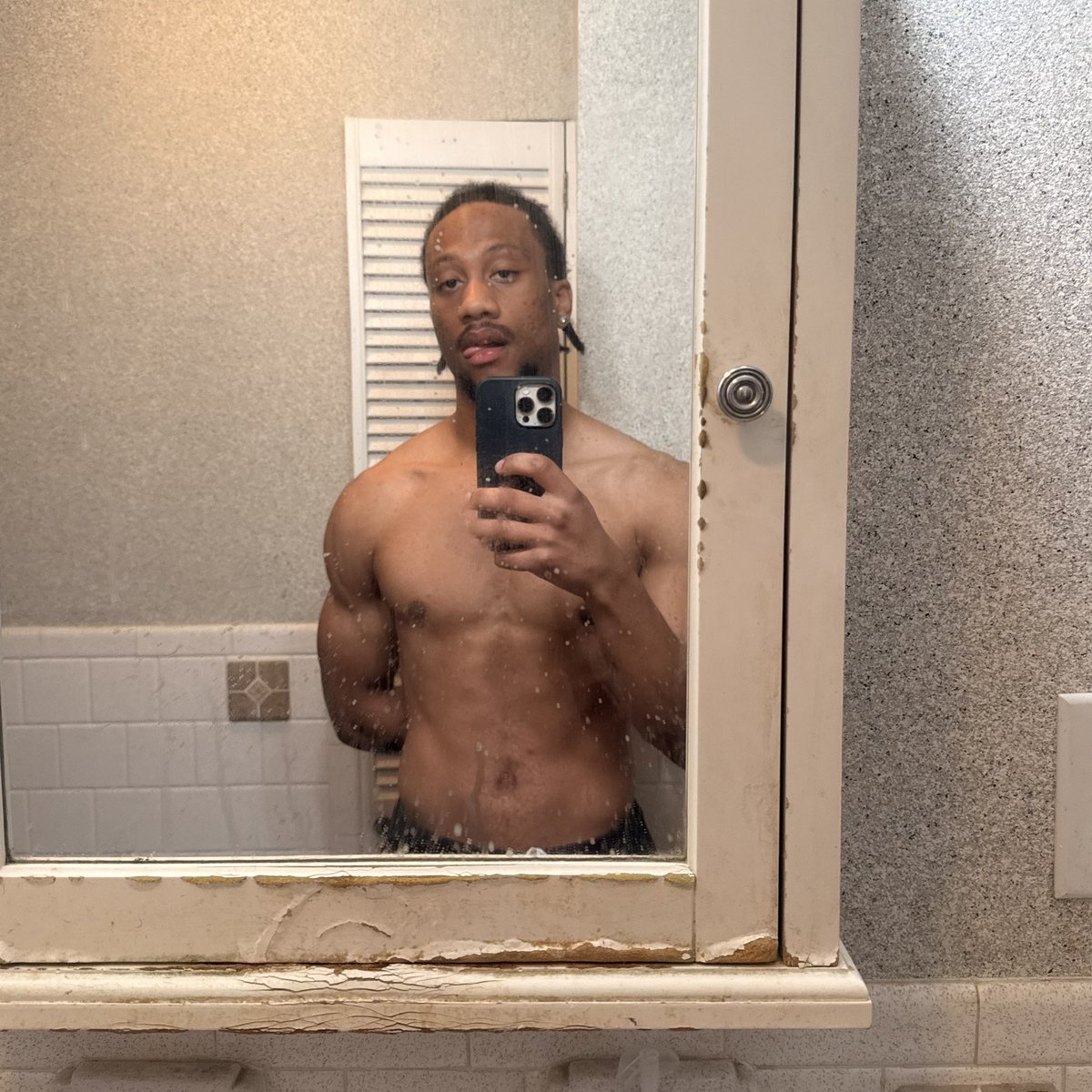 🏴‍☠️ tweet media