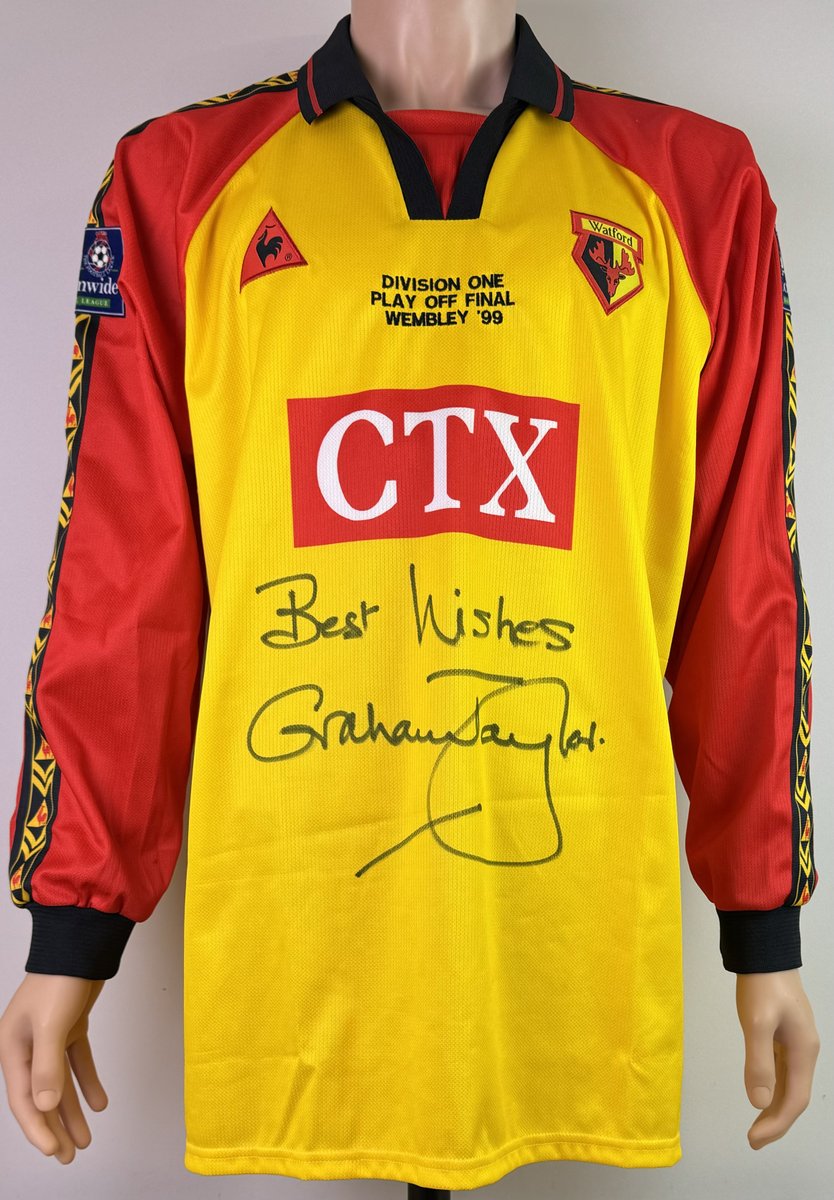 #WatfordFC Watford Gold Advent Calendar Day 15: Not a match-worn today, but Graham Taylor's personal squad shirt from the 1999 Play-Off Final.
watfordgold.org.uk/format/1990s-m… <a href="/DNSYE_podcast/">Do Not Scratch Your Eyes Watford FC Podcast 🐝</a> <a href="/Observer_Owl/">Watford Observer</a> <a href="/treasurywatford/">The Watford Treasury</a> <a href="/hornet_heaven/">Hornet Heaven</a>