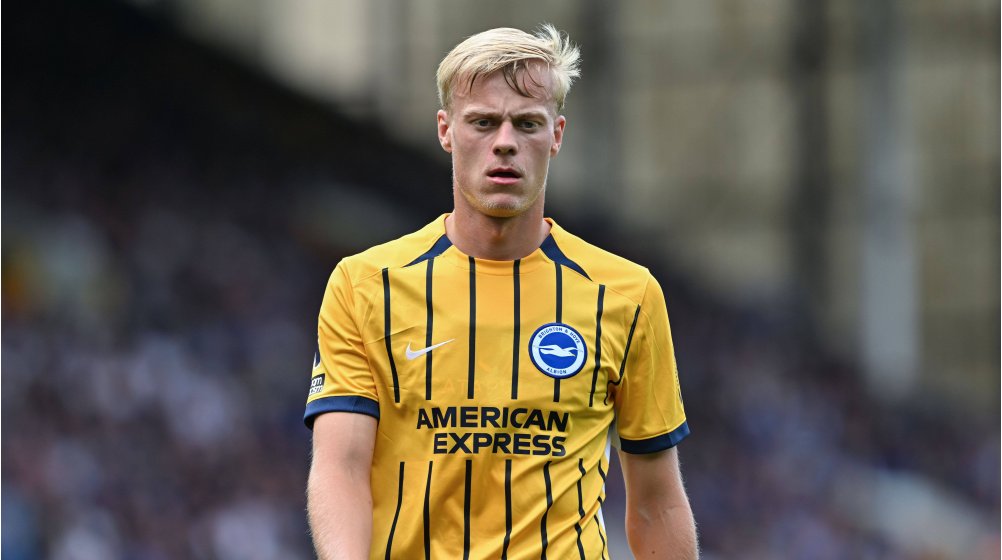 توتنهام هوتسبير مهتم بالتعاقد مع نجم برايتون يان بول فان هيكي في عام 2026، ومستعد للانتظار حتى الصيف إذا كان ذلك ضروريًا لإتمام الصفقة.. المدرب فابيان هورتسيلر متحفظ جدًا على فكرة خسارة أي من اللاعبين الأساسيين في منتصف الموسم.. Football Insider 