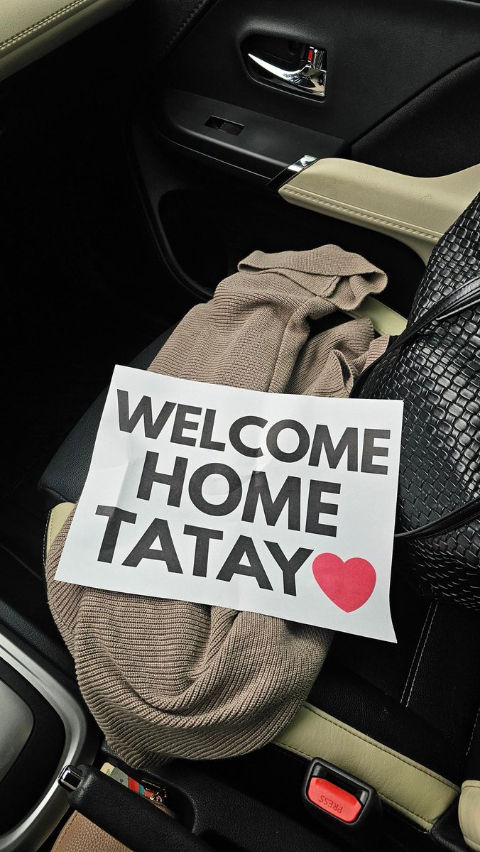 𓇢𓆸 tweet media