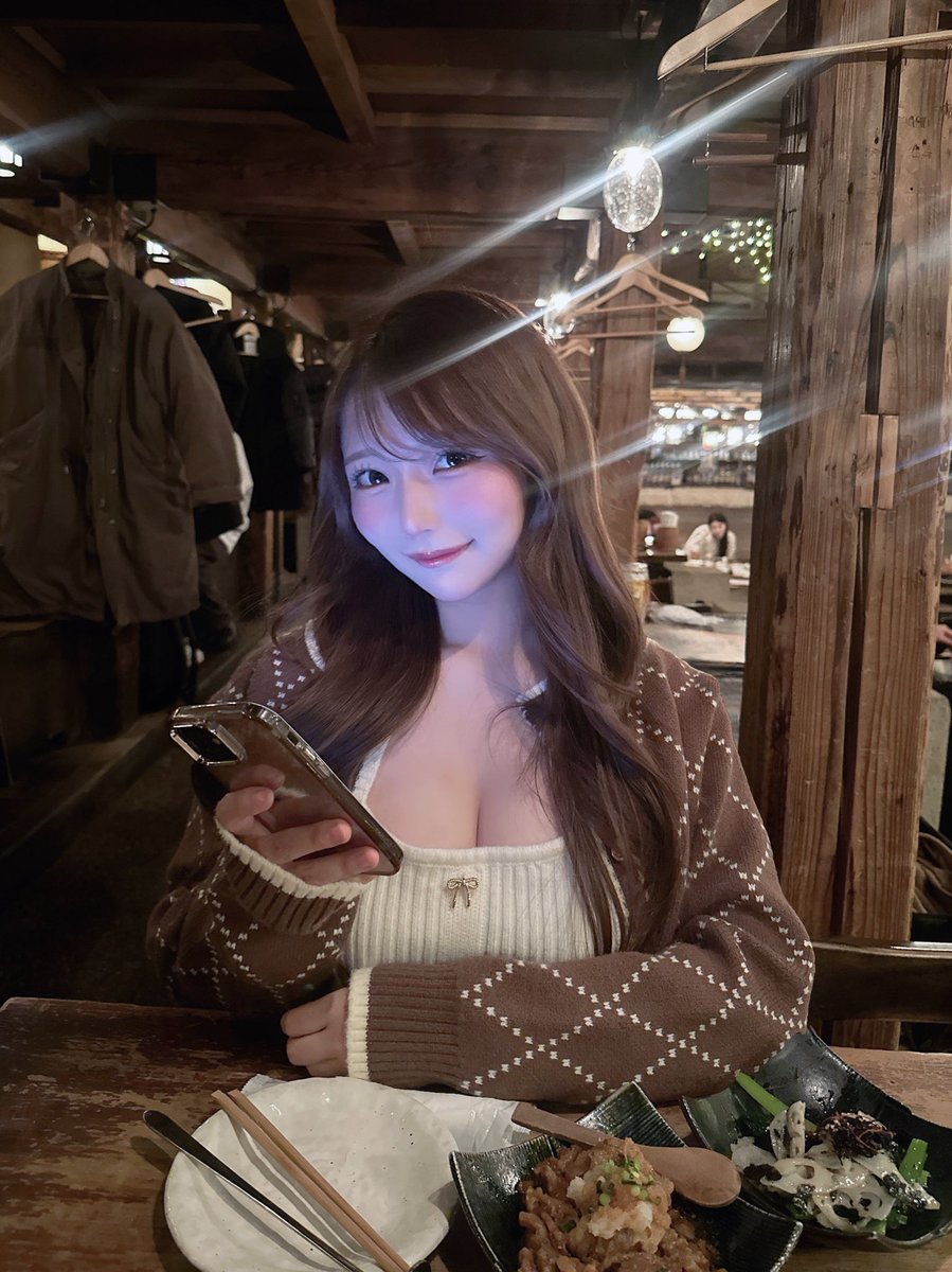 君乃 あう tweet media