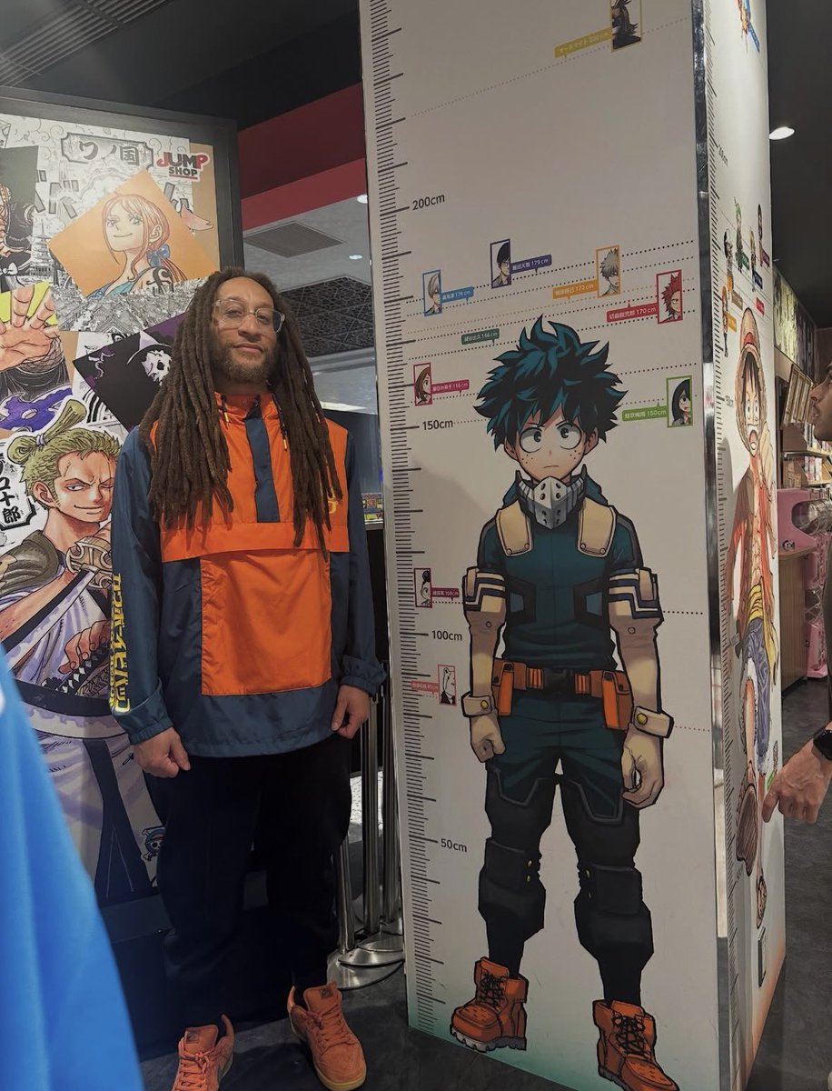 It’s finally over, bittersweet for sure! My Hero Academia had a beautiful 9 year run, crazy how time flies 🥲
Pic taken at the Shonen Jump shop in Osaka, Japan 11/15/2024