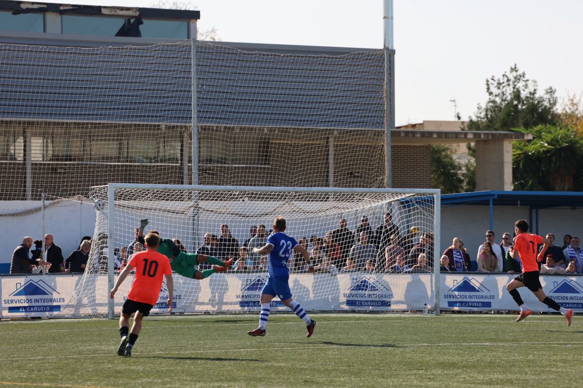 🤩 ¡EL GOL EN IMÁGENES!

🕸️ ¿No creo que desde ahí vaya a tirar no? ¡Que golazo madre mía! 

😳 Digan la verdad, ¿siguen echándose las manos a la cabeza?

#LaPasiónQueNosUne