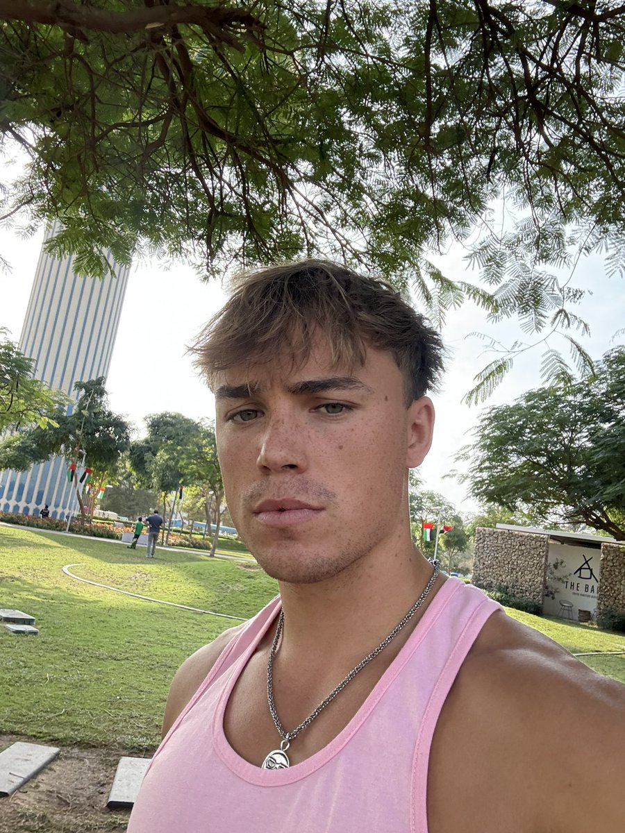 masterchad17's tweet image. A good day to serve