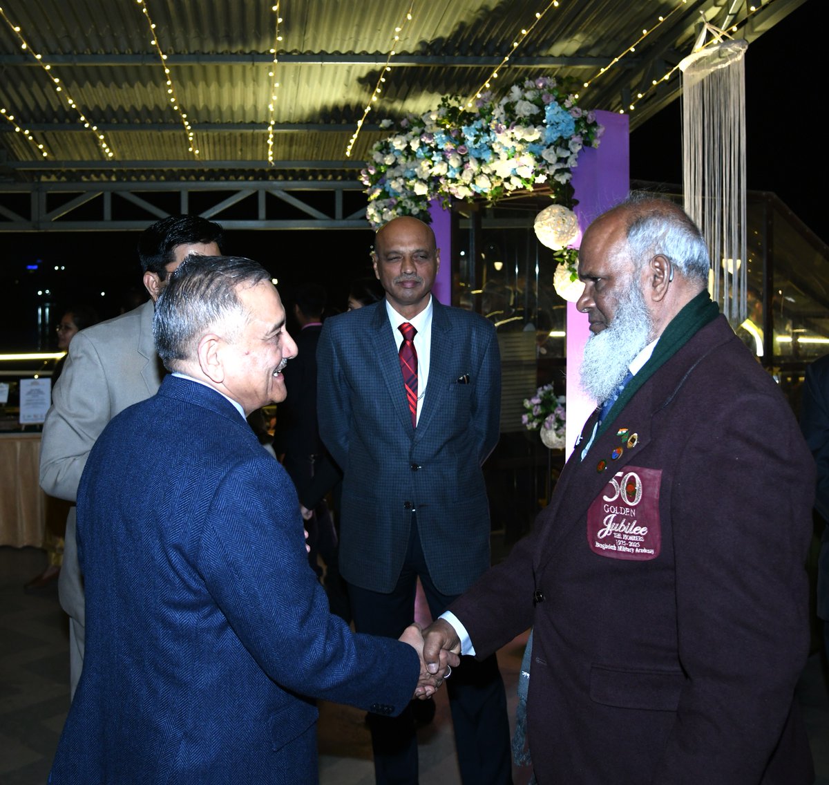 easterncomd's tweet image. In a warm and poignant reunion marked by shared reminiscence, Indian war veterans and the Bangladesh delegation came together to recall the valour, sacrifice and camaraderie of the 1971 Liberation War. The Bangladesh delegation, led by Brig Gen Lutfor Rahman, was warmly welcomed…