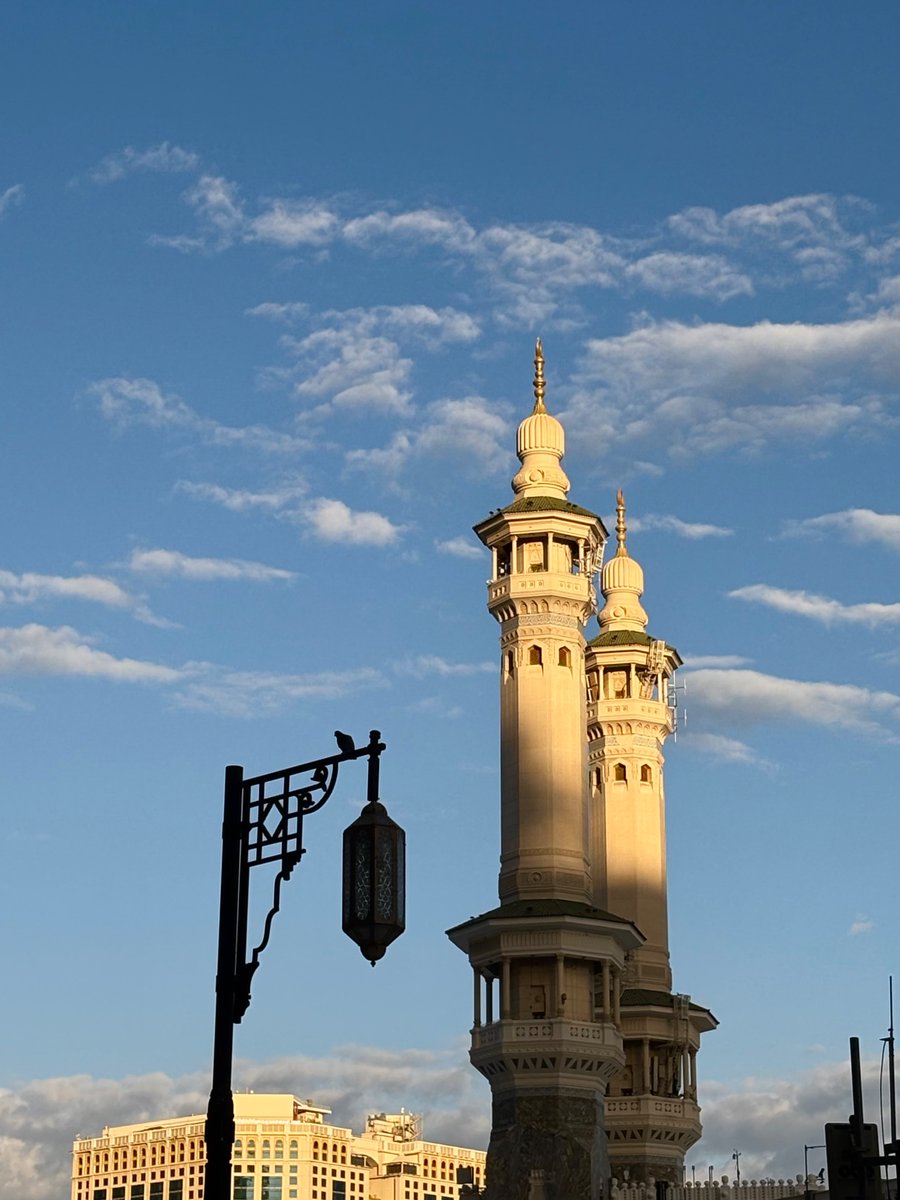 coming back to the Holy City of Makkah :”) Alhamdulillah