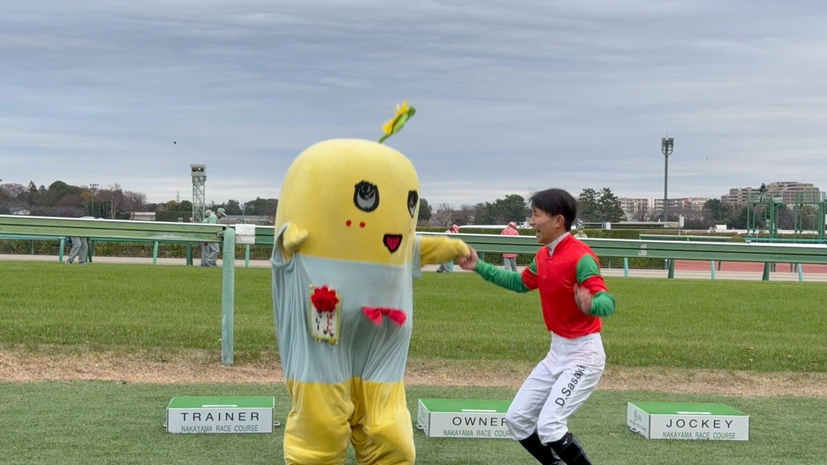 ☆特級呪霊みぃちゃん 前世→(。゜▽゜)シラミ💙 (@mii_funa0705