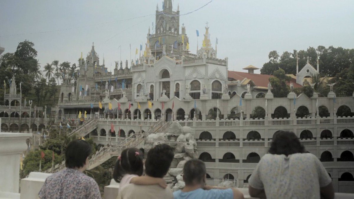denielemein's tweet image. everyone starts somewhere. in my humble beginnings of digging into philippine cinema, this was one of the first times i’ve heard my mother tongue, cebuano, being spoken in a film.

🎬 patay na si hesus (2016), directed by victor villanueva, is leaving Netflix on december 19.