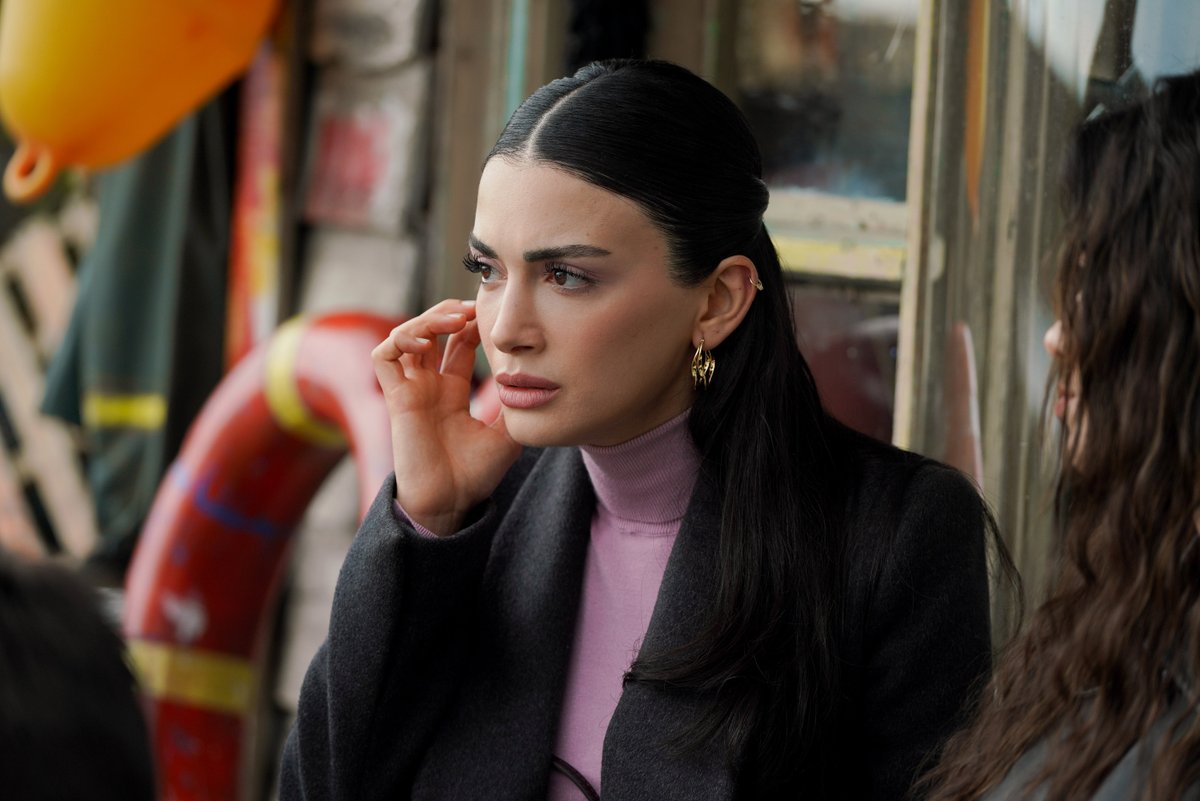 atvcomtr's tweet image. Azil ve Güneş gerçeği ortaya çıkarabilecek mi❓
Yeni bölüm görselleri geldi📸
Detaylar➡️ atv.link/9m729w
#GözleriKaraDeniz @gozlerikaradnz