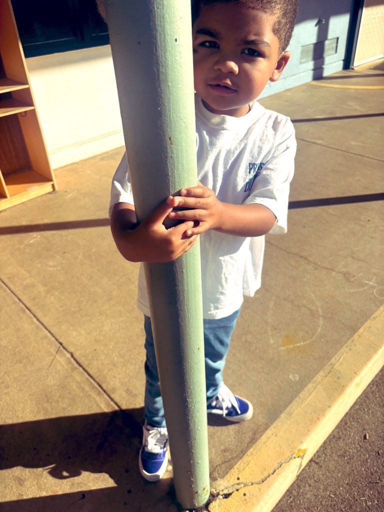 MANIMAMAS's tweet photo. Happy 5th birthday son 🤍🧩🦖 https://t.co/pYAdB4Htkc