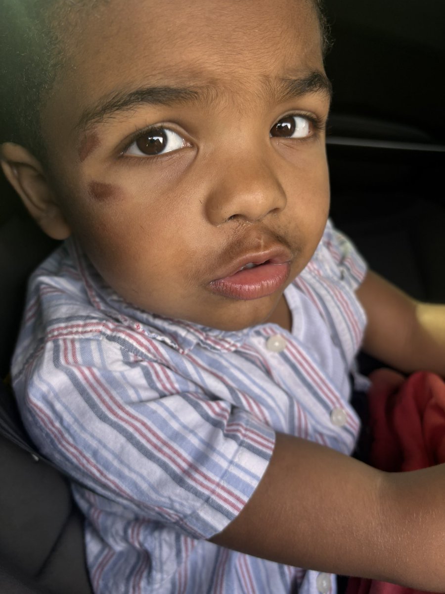 MANIMAMAS's tweet photo. Happy 5th birthday son 🤍🧩🦖 https://t.co/pYAdB4Htkc
