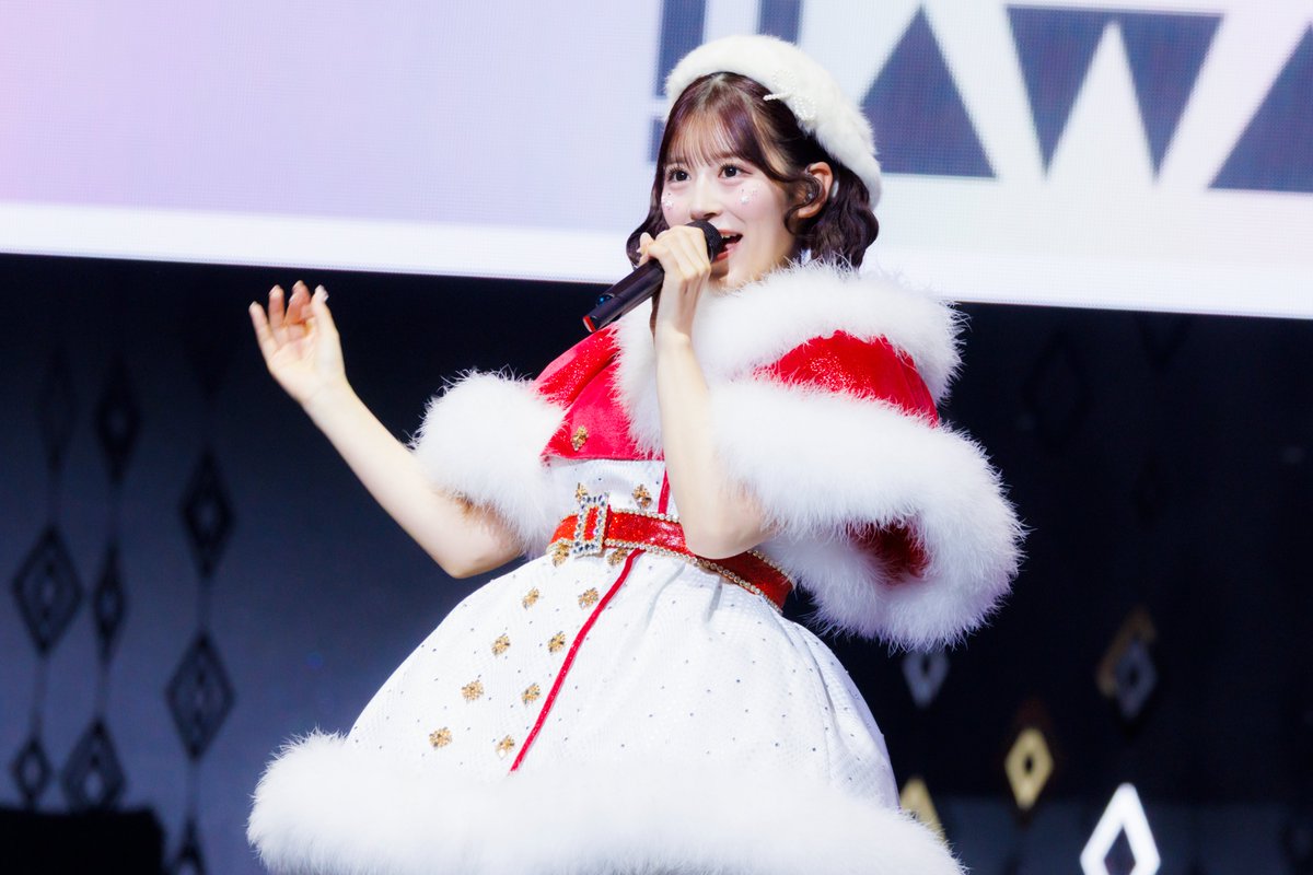 月足天音 サイン入りチェキ 2025クリスマス衣装 ✨🎅FRUITS ZIPPERクリスマス衣装2025🎄✨ ❤️月足天音 @amane_fz1026