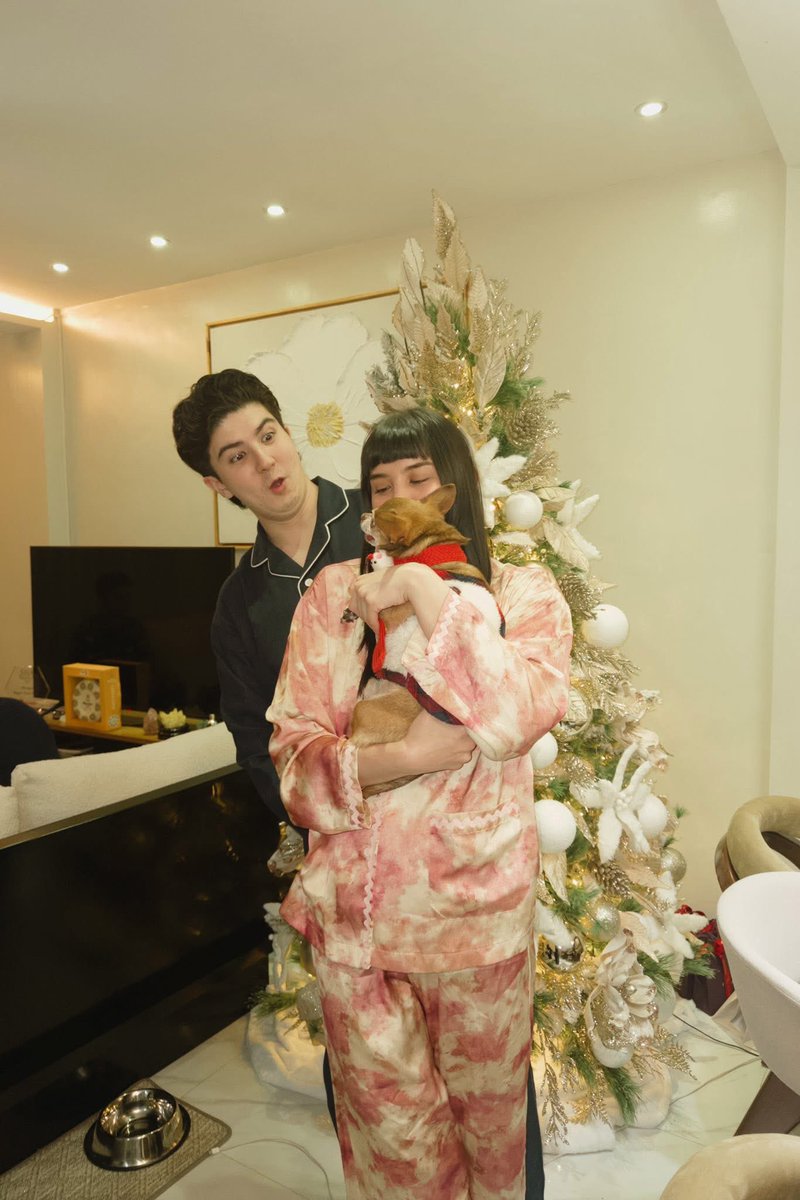 AshLoversPH's tweet photo. Merry Christmas Everyone from #AshMav with Yoda ❤️❤️❤️
#AshleyOrtega #Ashloverph https://t.co/r35e4qf5lj