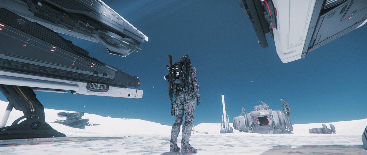 GothAltMommy's tweet photo. Just out delivering presents in the verse @RobertsSpaceInd #StarCitizen https://t.co/Hnm6udBgUc