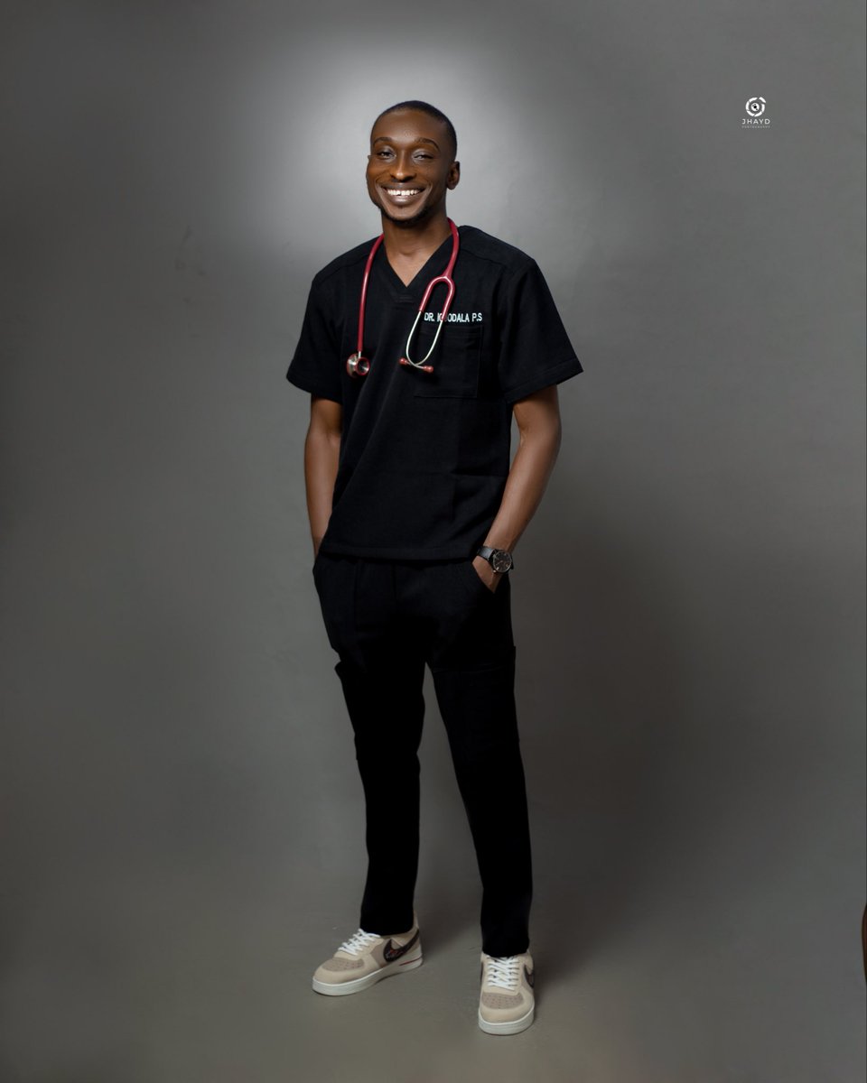Small__god's tweet image. DR IGUODALA THE 4TH ⚕️🩺 (MBBS BENIN)