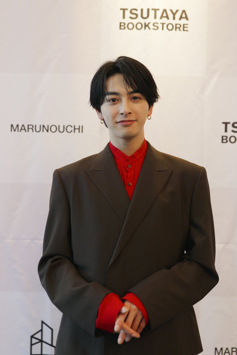 新原泰佑、1st写真集『Flicker』 発売記念イベント開催 「100点以上の