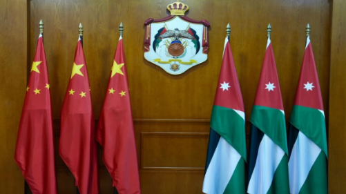 الصفدي يلتقي نظيره الصيني في عمّان الاثنين 