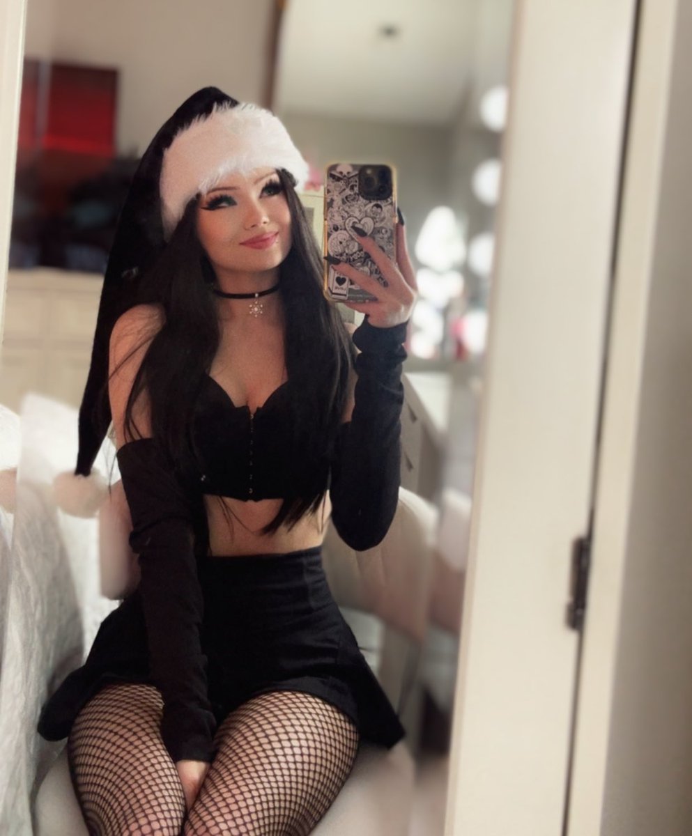 justfoxii ♡ tweet media
