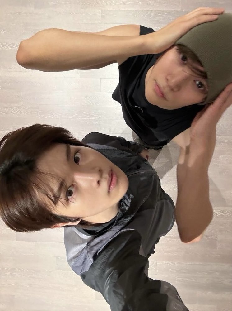 แคปชั่นไม่มี เป็นคนดีก็พอ <a href="/wedcxsungchan/">กิต</a>