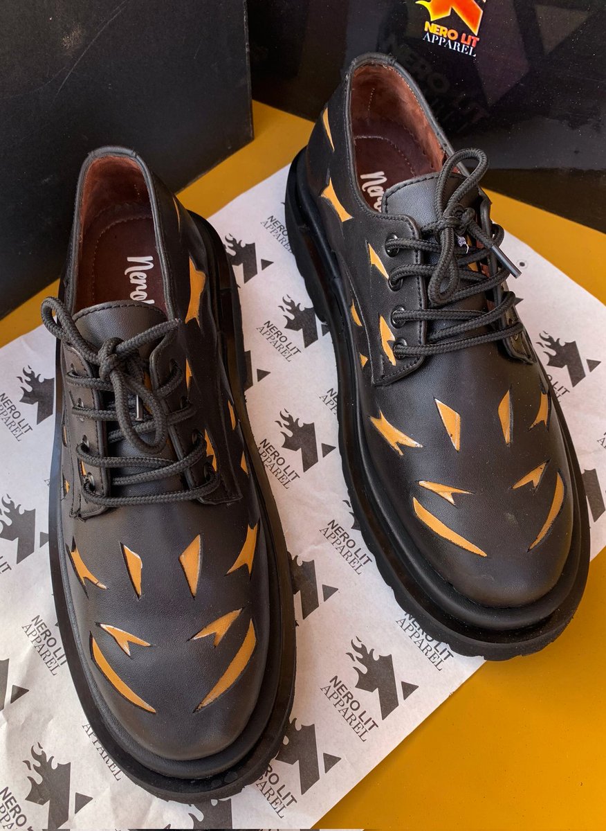 AaronDanjuma4's tweet image. Happy new week,Good people!
What are you buying from us this new week
NEROLIT HANDMADE SHOES 
Giving your feet the comfort it deserves 
Send us a direct msg or Whatsapp 08064171805 to place your orders 

#peller #benz #dangote #Amen #AFAX2025 #JohnCena