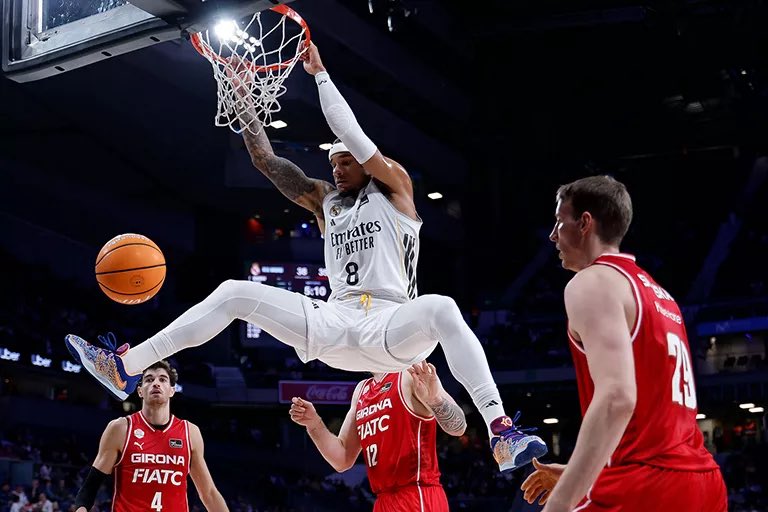 Espectacular segunda parte del <a href="/RMBaloncesto/">Real Madrid Basket</a> que logra exhibir su defensa permitiendo solo 27 puntos de <a href="/BasquetGirona/">Bàsquet Girona</a> . Gran partido de los menos habituales en la 8ª victoria consecutiva. Partido que os cuenta <a href="/poblafm/">PoblaFM</a> con el apoyo de <a href="/Clorinelabuelo/">Clorin El Abuelo</a> poblafm.com/baloncesto/rea…