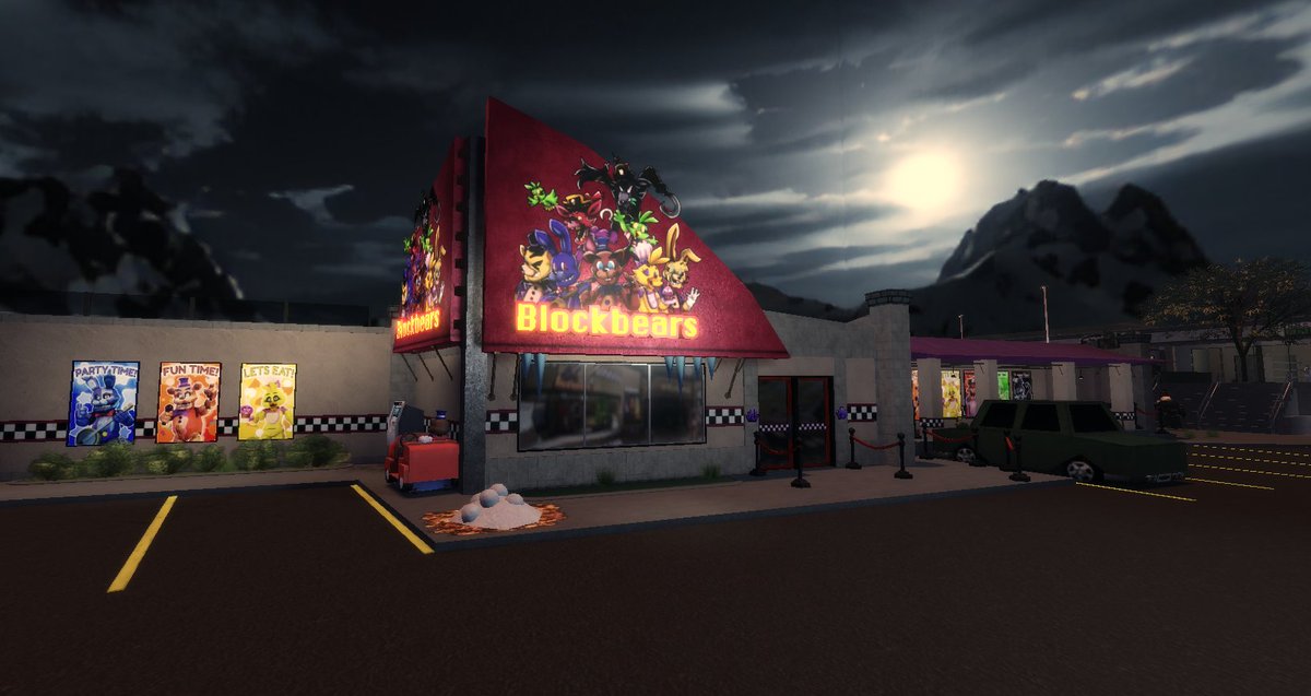 BlockbearsGame's tweet image. Jolly time for Blockbears! Enjoy a Christmas themed map with some extra changes aswell!