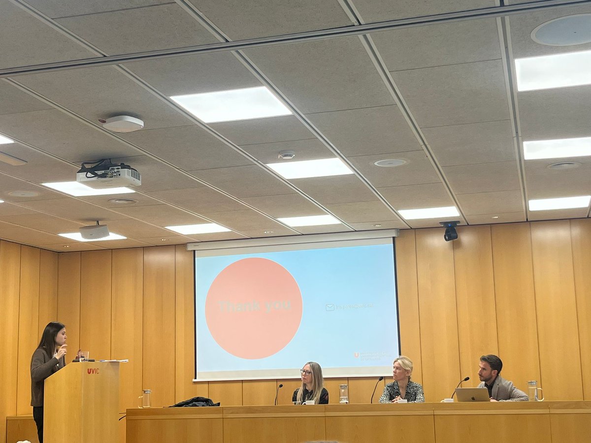 Facultat de Ciències de la Salut i el Benestar tweet media