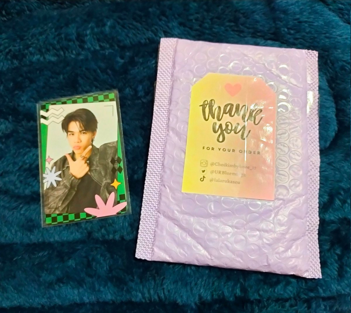 amexzell18's tweet photo. TUI LYKN POGI finally arrived π§‘~!
Nilaban ko na, baka mawala pa π...
#FromURBlueming @URBlueming2
#TuiChayatorn
Imma go back to hibernation now π https://t.co/WLmT4PuDyk