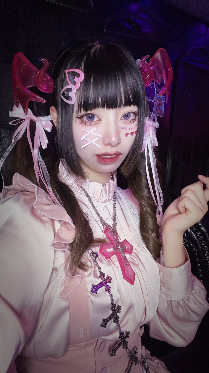 リリコラム ツノカチューシャ ピンク リリコラム ツノカチューシャ ピンク リリコラム ピンク スワール