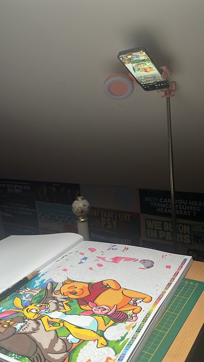 Fan de colo et Kpop?? Je fais des lives sur tiktok de colo avec de la Kpop en fond ✋🏻✋🏻