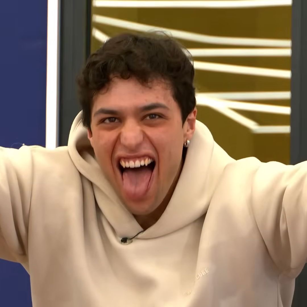 innieangst's tweet image. Vota Tinho Ganador y da RT o 100 años de mala suerte caerán sobre tu familia y dejarás de saber identificar el sarcasmo cuando lo escuchas 💀

 #OTDirecto15D