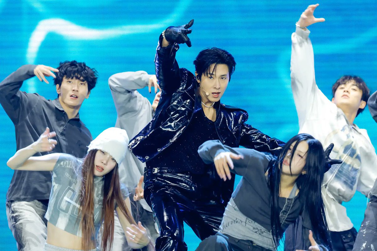 記事抜粋】 U-KNOW(TVXQ!) レジェンドの貫禄が光るソロステージ