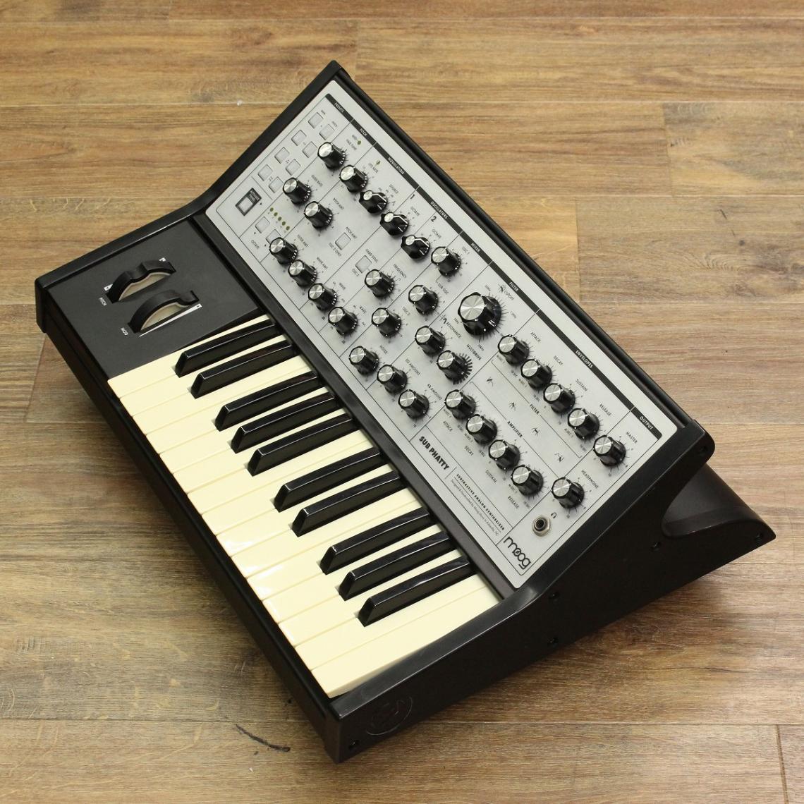 MOOG SUB PHATTYが中古で入荷！ 調整具合で音が歪み、レゾナンス、波形