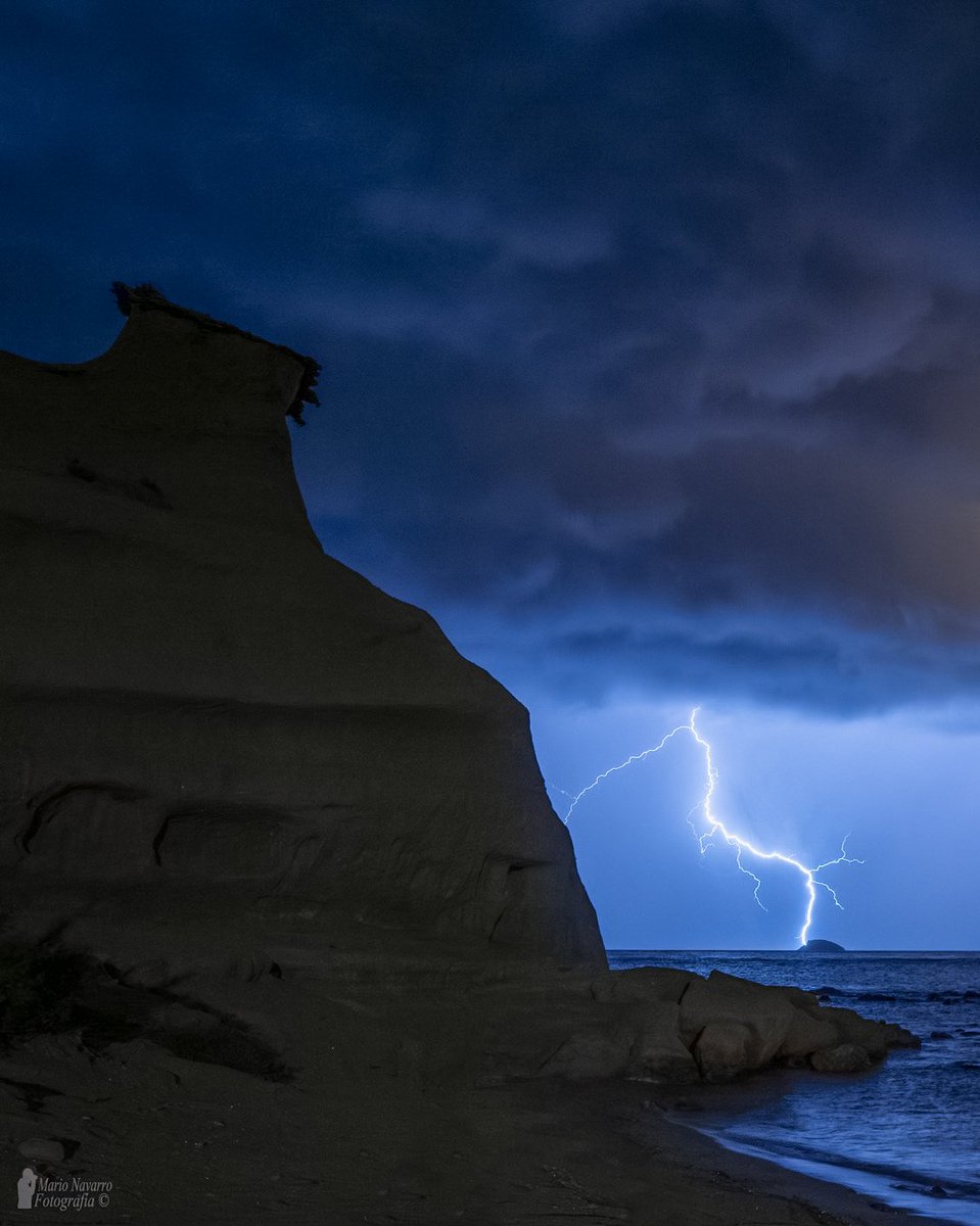 Mario17N's tweet image. Águilas anoche ⚡ 15/12/25