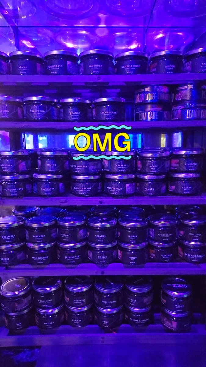 シガーリーフ「ボンチェ」専用棚完成！！
50種類以上ご用意しております！
お待ちしております♪

#うるぷか #千葉シーシャ #千葉シーシャバー #ブロンドリーフ #シーシャバー千葉 #シーシャ #シガーリーフ #シーシャバー #水たばこ #urupuka #ボンチェ　#クラーケン　#BONCHE #bonche