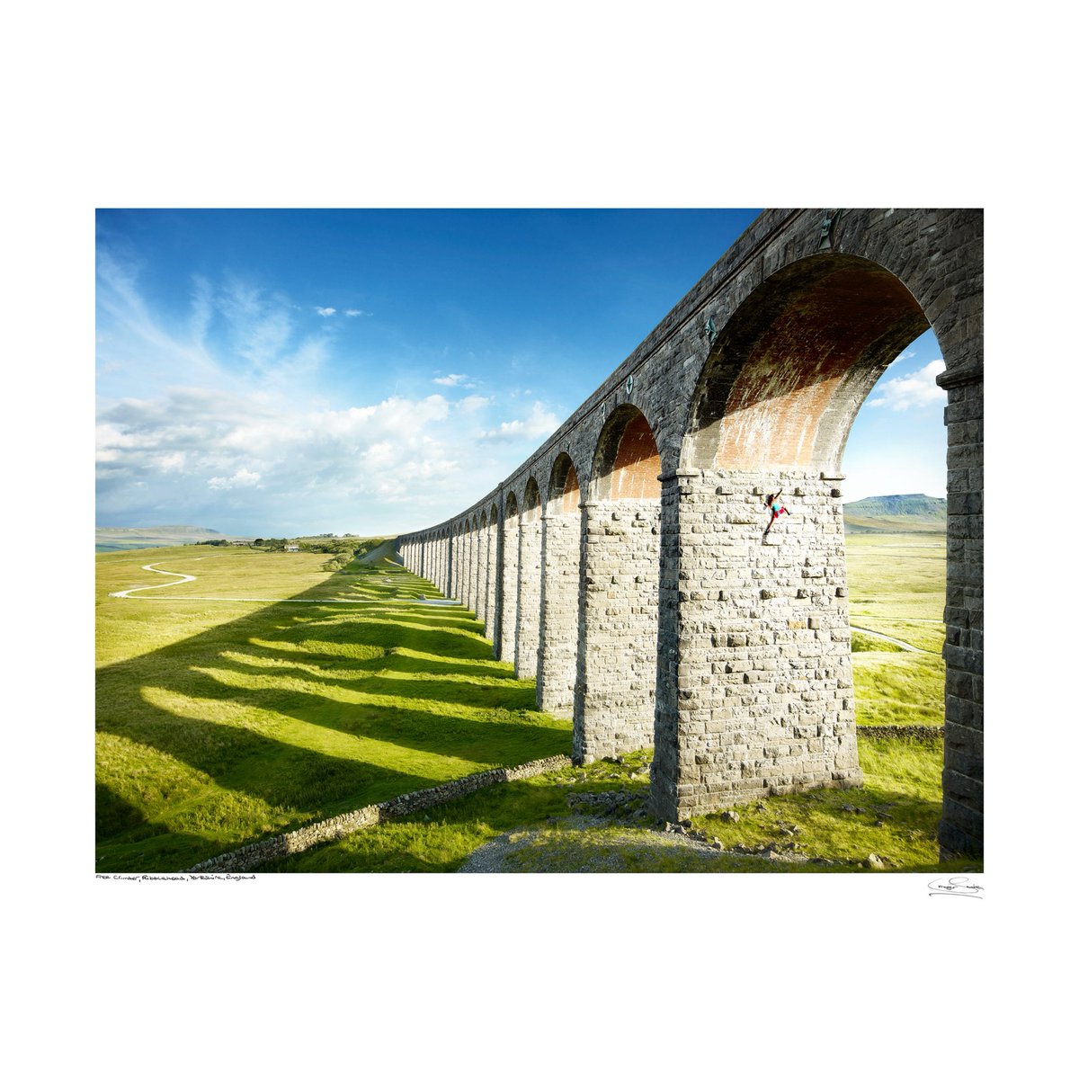 cfrazersmith's tweet photo. Free Climber, Ribblehead.
Heights scare me more with age, unless I’m behind a camera. I’ve shot skyscrapers, cherry pickers… yet free climbers still leave me in awe. Pure boundary-pushing.
-15% Limited C-type prints. Gallery One. Link in bio.
#phaseonephoto @captureone https://t.co/P9dCMF1GjT