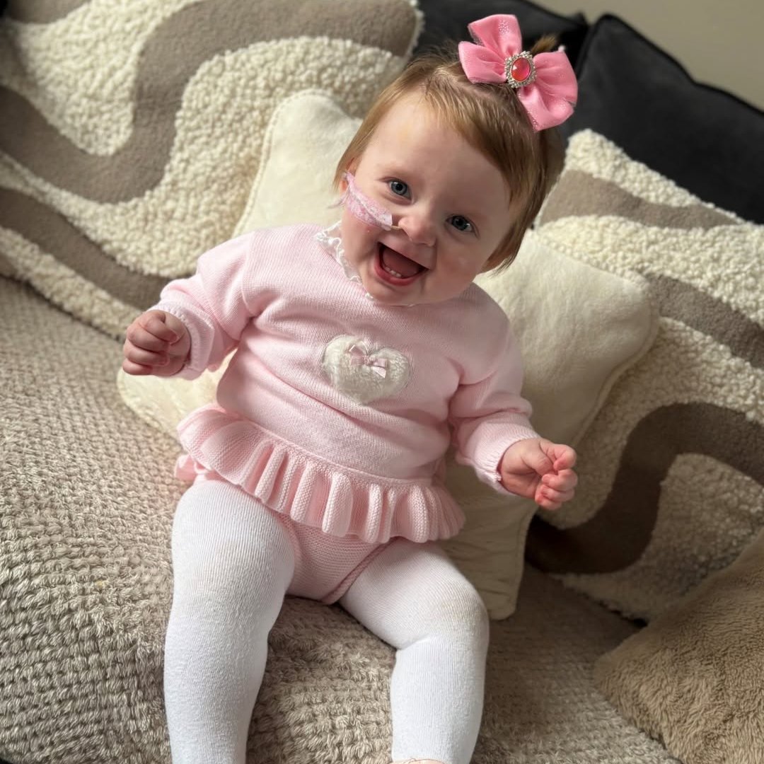 🚨PLEASE SHARE: Dolcie-Mae needs your help 
Earlier this year, baby Dolcie-Mae from Wales needed a stem cell transplant, &amp; hundreds of people joined the register.
Dolcie-Mae received a stem cell transplant, but has now heartbreakingly relapsed, needing a second transplant💔