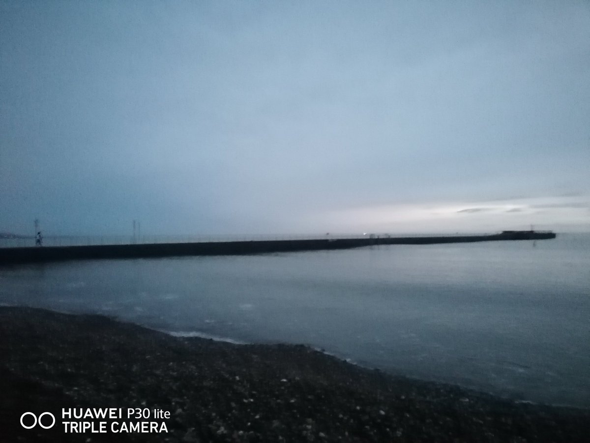 Bernieadufe's tweet photo. Mornings are darker as I meet my salty friend. My salty friend was legally high, cool, calm & healing.
#SeaSwimming
#SwimmingLife
#BeautifulSea
#WinterSwimming
#WicklowInspired
#WicklowHarbour
#BoatYardSauna
π²β€οΈππ₯ΆβοΈπβ₯οΈ https://t.co/B0LhAnsQbd