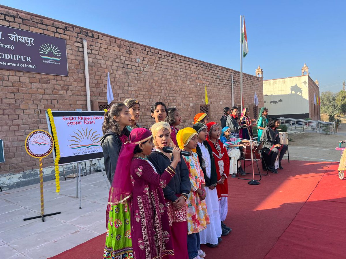 kviitjodhpur's tweet photo. #KVSFoundationDay2025 #स्थापना_दिवस_2025 विविध मनोहारी सांस्कृतिक प्रस्तुतियों - गायन ,नृत्य एवं वक्तृत्व कौशल ने अतिथियों को किया अभिभूत | लघु भारत के साक्षात हुए दर्शन | @KVS_HQ @kvsrojaipur @EduMinOfIndia @ncert @cbseindia29 @samrinq9 https://t.co/wk9aIDDr0N