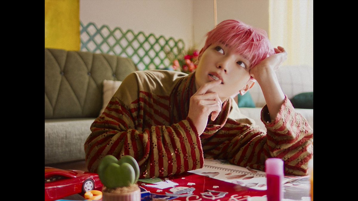 NCTsmtown's tweet image. TAEYONG 태용 'H.E.R' Special Video 

youtu.be/PScuivbU_fA

#TAEYONG #태용 #HER 
#NCT #NCT127