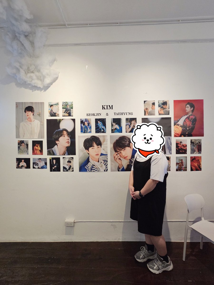 GazerockShangri's tweet photo. ได้มาร่วมงานโปรเจควันเกิดของทีมงาน OurProjectBTS ครั้งที่สองแล้วค่ะ ทีมงานจัดมุมถ่ายรูปแบบจุกๆ แต่ละมุมก็น่ารักและสื่อถึงตัวตนของพี่จินน้องแทได้อย่างสวยงามมากๆ
#Sayyoulovemeagain
#OurProjectBTS
#Happyjinday
#Happyvday https://t.co/7qiUvRj8j5